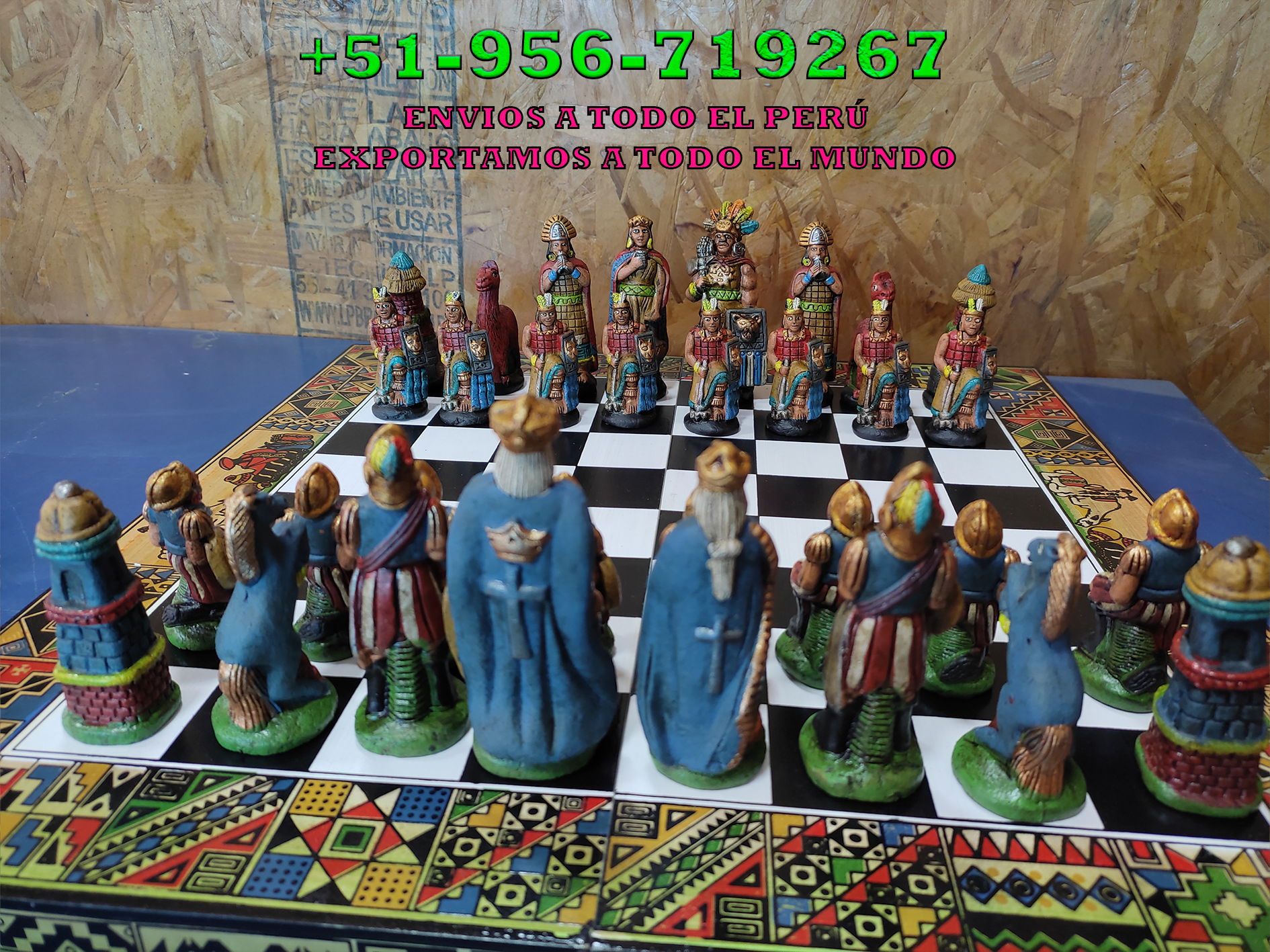 CAJA O TABLERO DE AJEDREZ 40X40 INCAS VS ESPAÑOLES CON FICHAS DE MADERA