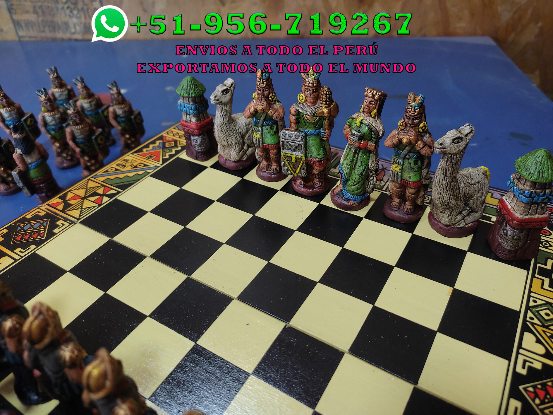 CAJA O TABLERO DE AJEDREZ 26X26 INCAS VS ESPAÑOLES CON FICHAS DE MADERA