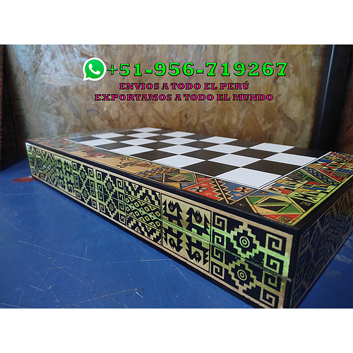 CAJA O TABLERO DE AJEDREZ 26X26 INCAS VS ESPAÑOLES CON FICHAS DE MADERA
