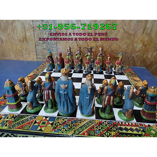CAJA O TABLERO DE AJEDREZ 40X40 INCAS VS ESPAÑOLES CON FICHAS DE MADERA