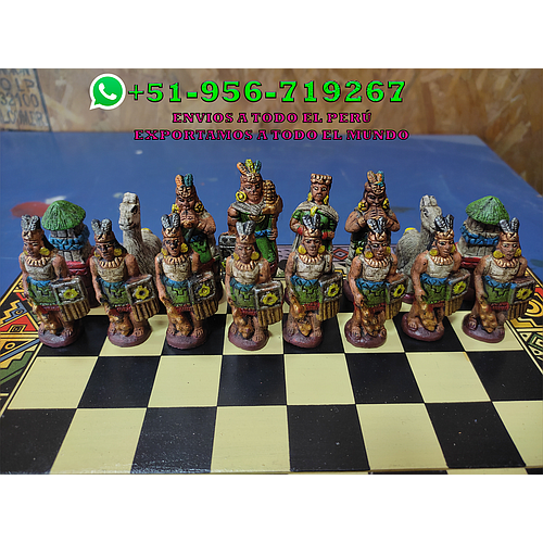 CAJA O TABLERO DE AJEDREZ 26X26 INCAS VS ESPAÑOLES CON FICHAS DE MADERA